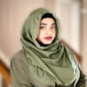 Meet your Posher, Afia